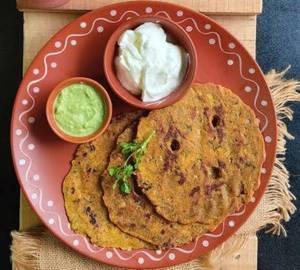 Thalipit With Curd