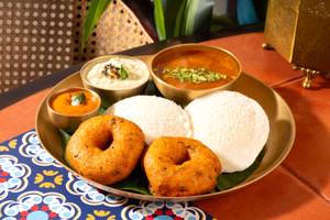 Idli Vada