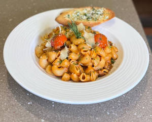 Macaroni Duck Ragu