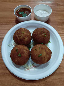 Paneer Crunchy Momos