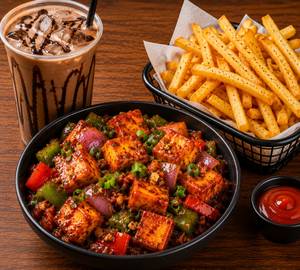 Chilli Paneer & Crispy Fries Box with Premium Iced Mocha [350 Ml]