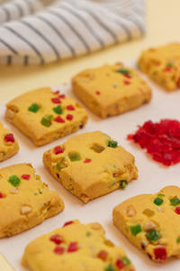 Tooti Fruity Cookies.