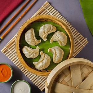 Soya Steam Momos ( 8 Pcs)