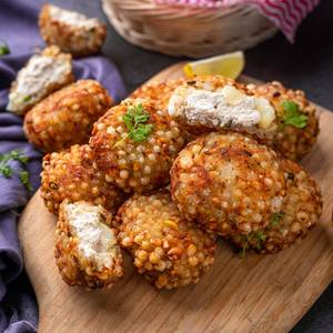Cheese-Burst Sabudana Vada
