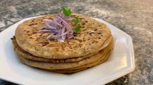 Pyaz Paratha [2 Pieces]