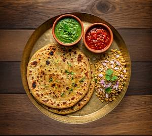 Dal Pyaz Paratha