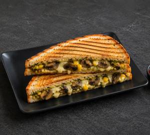 Mushroom And Corn Sandwich