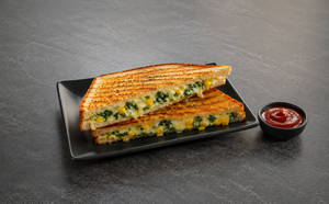 Spinach Corn And Cheese Sandwich