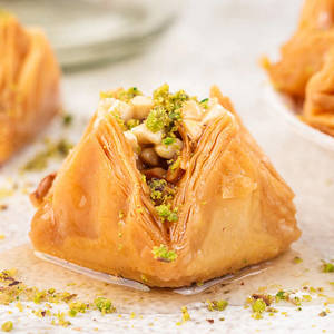 Spl. Pyramid Baklava