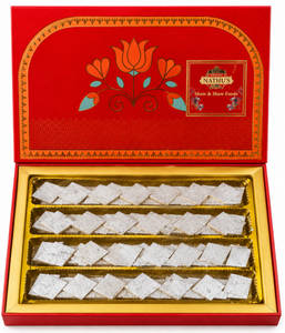 Kaju Katli Gift Hamper [900Gm]