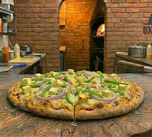Onion Capsicum Paneer Pizza