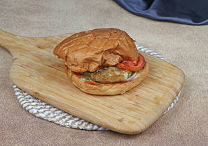 Aloo Tikki Bun(1 Pc)