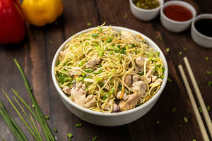 Non-veg Hakka Noodles