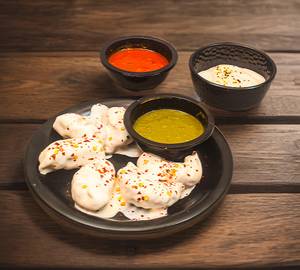 Afghani Cream Momos