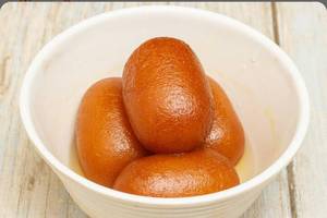 Hot Gulab jamun (4 Pcs)