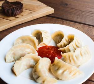 Veg steamed momos