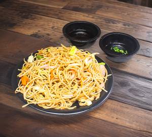 Veg Hakka Noodles
