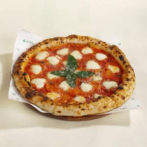 Margherita Buffalo Neapolitan Pizza