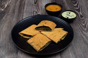 Paneer Palak Dosa