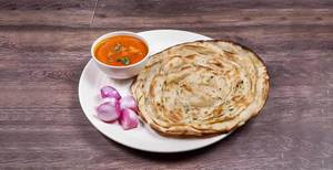 Cheese Naan With Gravy