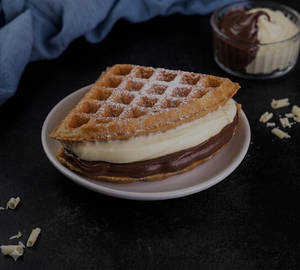 Dark & White Waffle