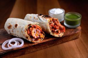 Amritsari Chicken Tikka Naan Roll