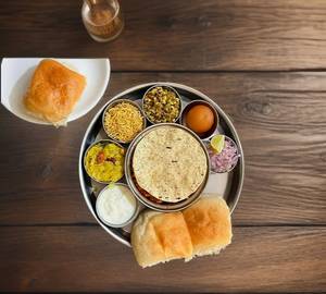 Kolhapuri Misal Thali