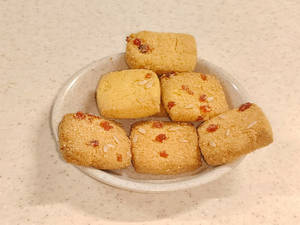 Tutti Frutti Biscuit