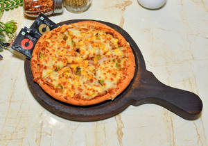 Onion Blossom Pizza