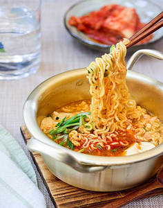Tibetan Style Wai Wai Noodles Veg