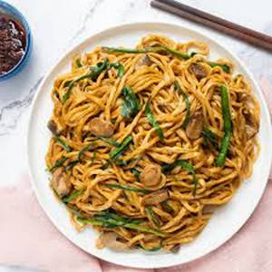 Chicken E Fu Noodles