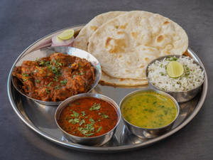 Chicken Special Thali