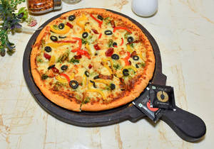 Cheese Tomato Pizza