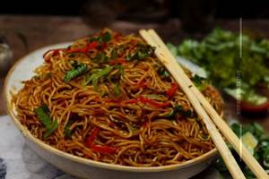 Schezwan noodles