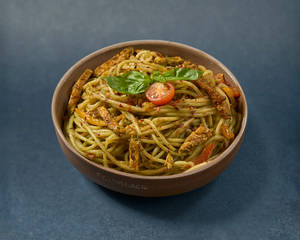 Pesto Aglio Olio Pasta - (Chicken)