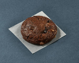 Triple Chocochunk Cookie