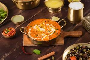 Paneer Lababdar Cheese Gravy