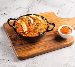 Egg Schezwan Rice (2 Eggs)