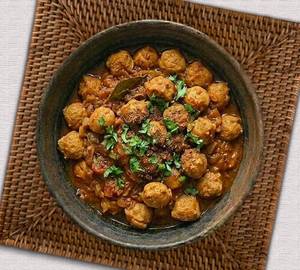 Soya Chunks Curry