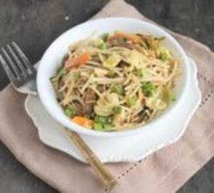 Egg Hakka Noodles[2 Eggs]