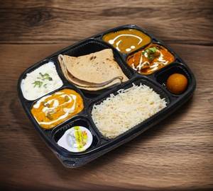 Dal fry + kadhai paneer + chawal + 4 Tava roti + salad + Achar + gulab jamun