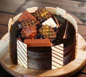Eggless Divine Treat Standrad Chocolate Marble Cake 500 Grams