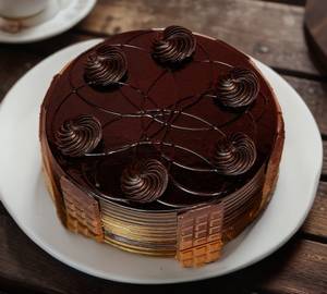 Eggless Dutch Truffle Chocolate Cake (Round) (500 gms)