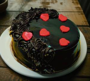 Dark chocolate cake