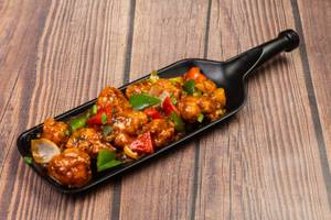 Chilly Chicken Dry (8 Pcs.)