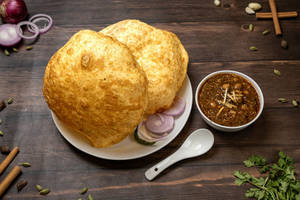Delhiwale Chole Bhature (2pcs, Large)