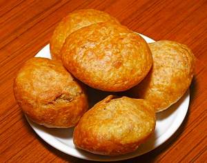 Moong Dal Kachori with Chatni