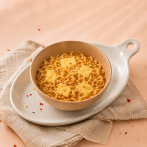 Cheesy Maggie (Serves 1)
