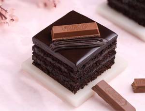 Choco Truffle Pastry made with KitKat®
