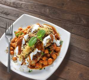 Aloo tikki chaat